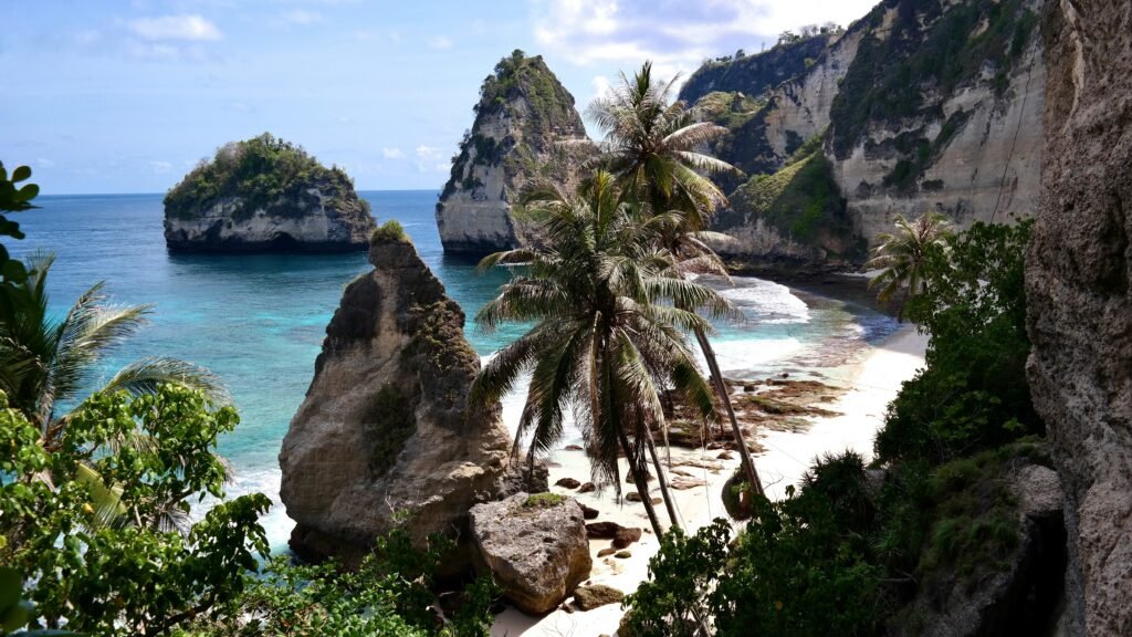 Diamond Beach — East Nusa Penida Tour